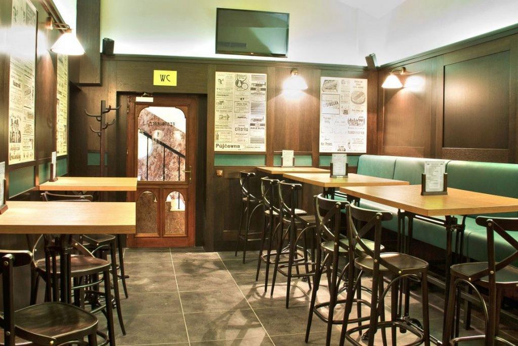 Hotel Union Лоуни Екстериор снимка
