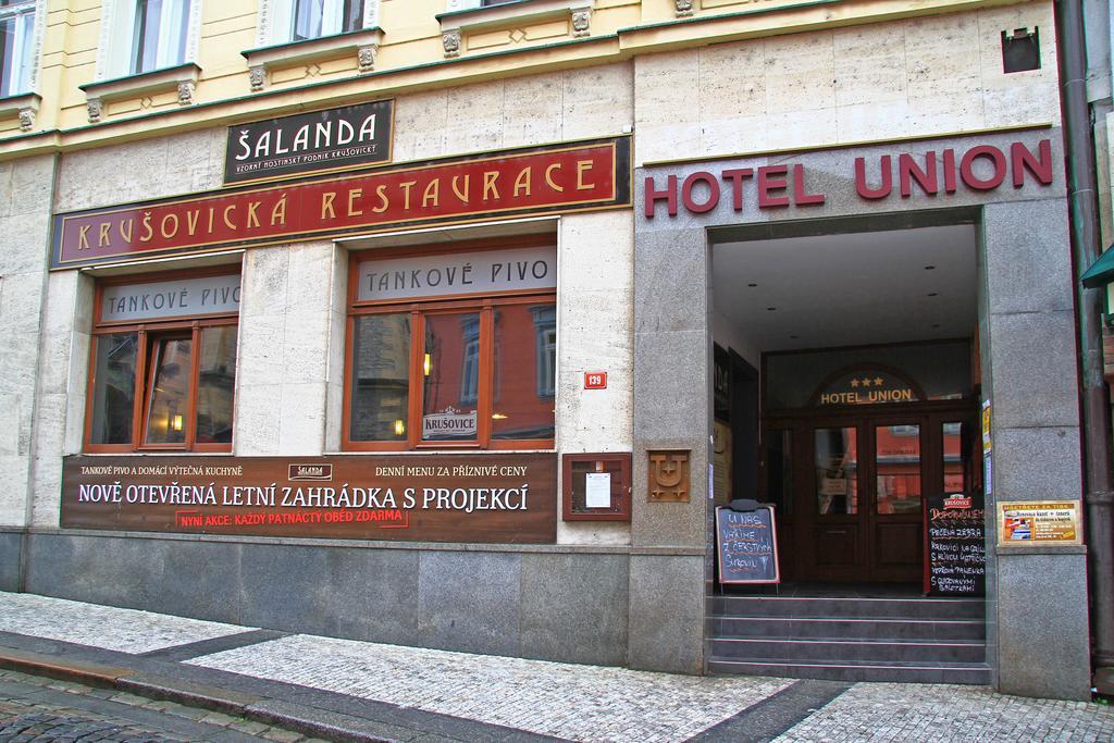 Hotel Union Лоуни Екстериор снимка